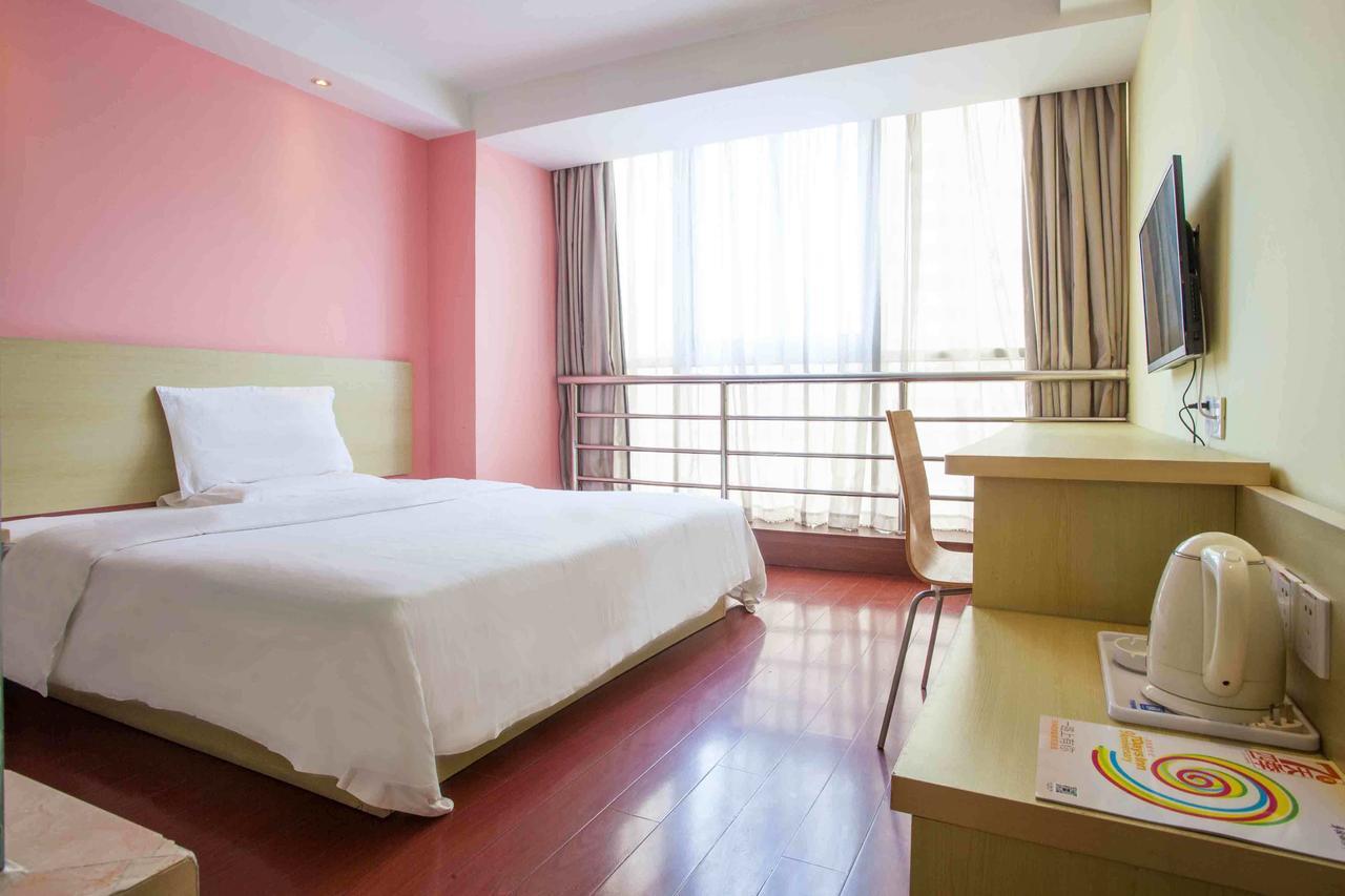 7Days Premium Guangzhou Tianhe Gangding Kuangcsou Szoba fotó